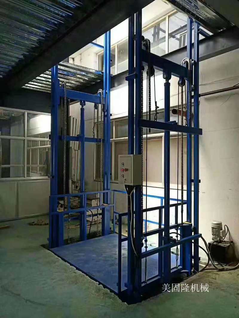 周口室内导轨式升降机厂家
